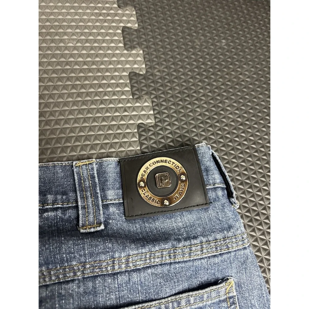 Pear Connection Men's Size 38 Cargo Denim Shorts Medium Wash Jeans